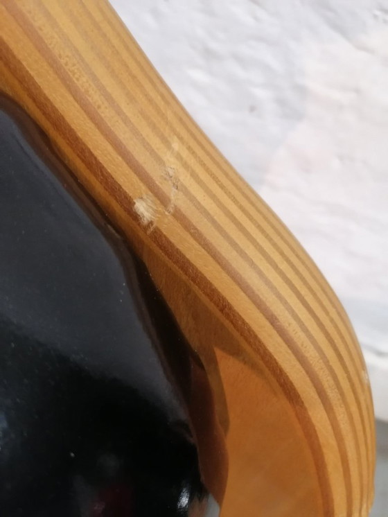 Image 1 of Deux fauteuils Pop Art, en forme d'homme et de femme, années 1970/80