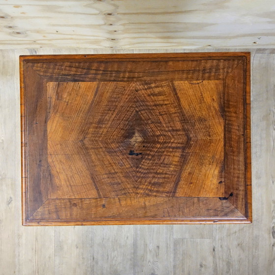 Image 1 of Mesa de costura Biedermeier antigua / mesa auxiliar de chapa de madera de raíz / mesa de almacenamiento
