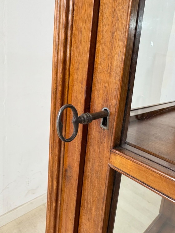 Image 1 of Très belle vitrine Biedermeier, meuble de salon, vers 1880