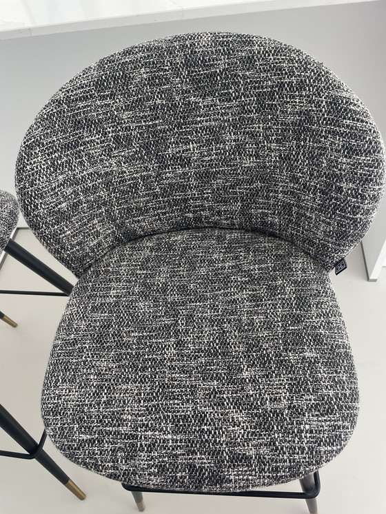 Image 1 of 2 tabourets de bar Eichholtz tissu noir cambon