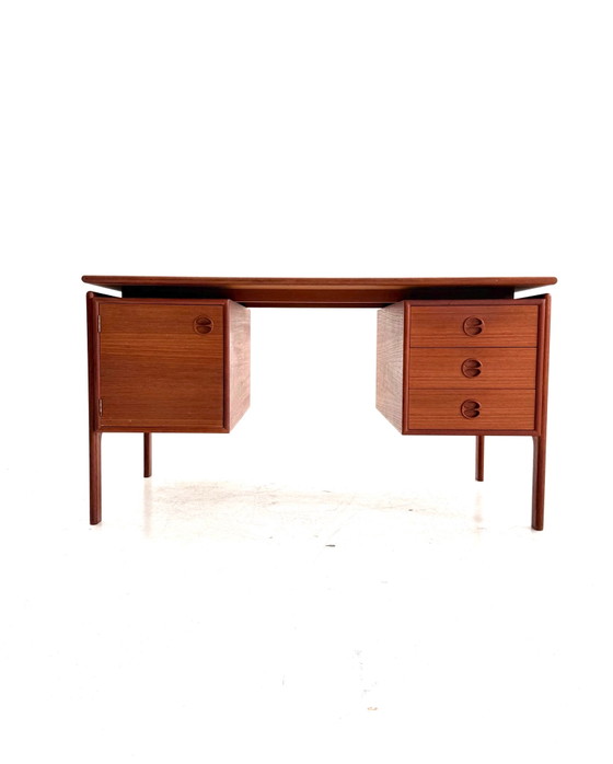 Vintage Danish Teak Desk, Arne Vodder ‘60 – Wood (photo 2 of 14)