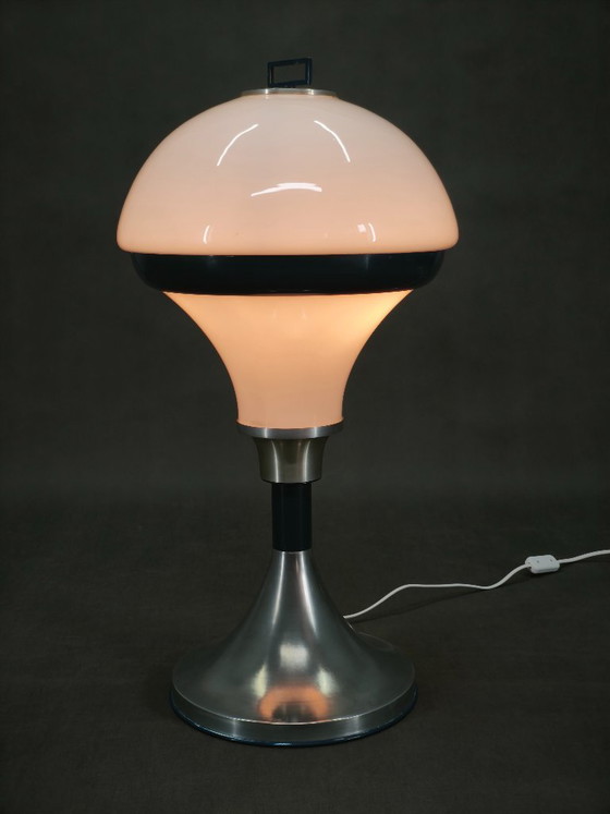 Italienische Space Age Tischlampe aus Opalglas und blauem Metall, 1970er Jahre – Tischlampen (photo 2 of 13)