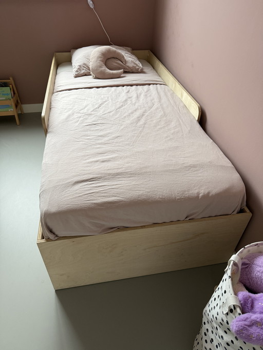 Little Dreamers Riva Bett 90 x 200