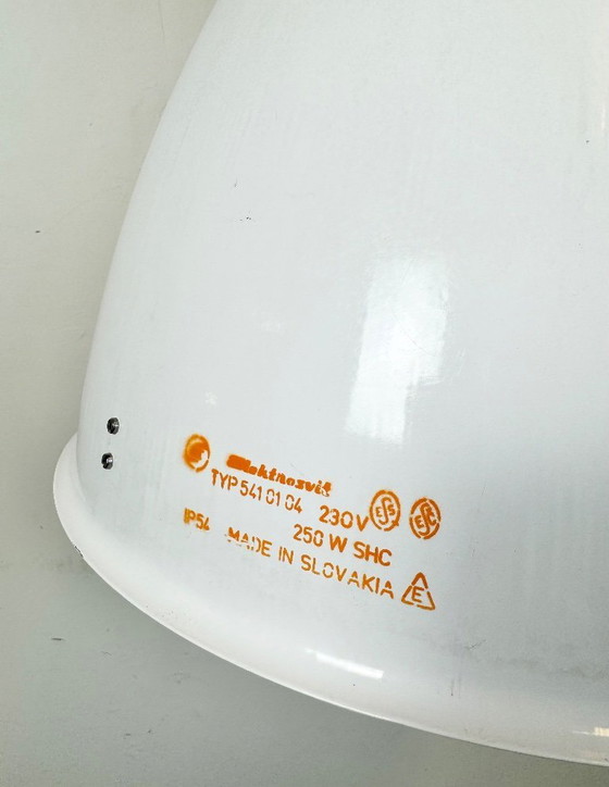 Image 1 of Grote witte geëmailleerde industriële fabriekslamp van Elektrosvit, jaren 90