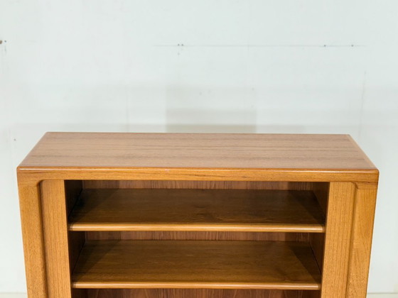 Image 1 of Drylund teakhouten kast / Linnenkast met lamellendeur / Vintage dressoir