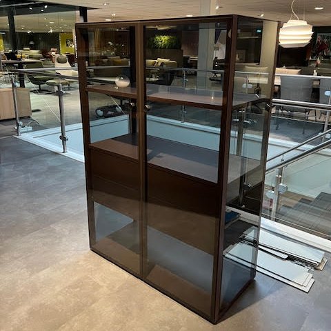 Image 1 of Piure Glazen vitrinekast