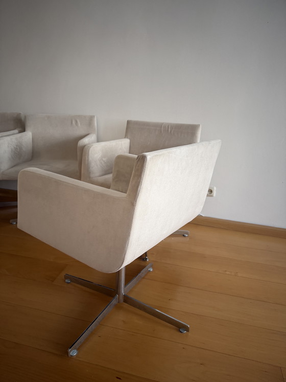 Image 1 of Andreu World Lineal Comfort Swivel Armchairs (Set of 6) – Design – Beige