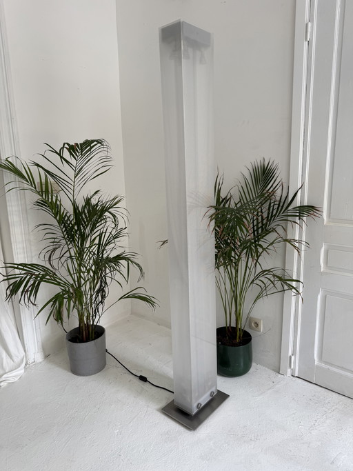 Belux twilight floor lamp dimmab’e