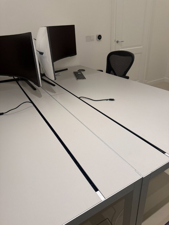 Image 1 of MDF Italia LIM 220x90 ceramic/aluminium cable tray