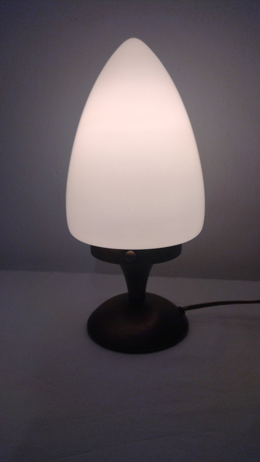 Steinhauer egg table lamp