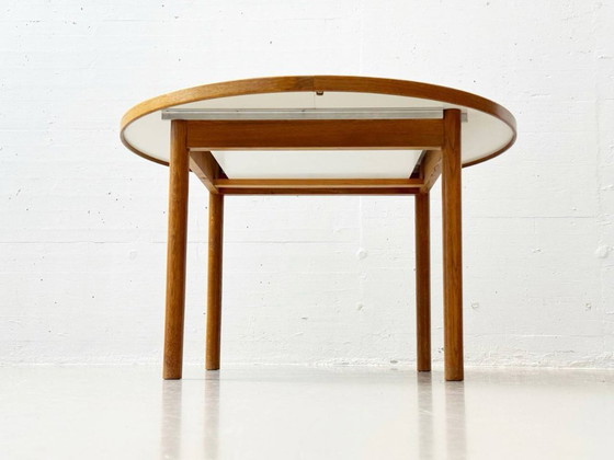 Image 1 of Skandinavischer Tisch mit weisser Laminatplatte, 1970er Jahre