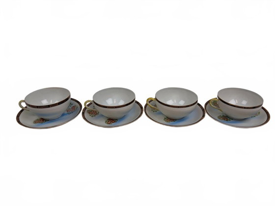 Image 1 of Tasses et soucoupes en porcelaine japonaise en forme de coquille d'œuf