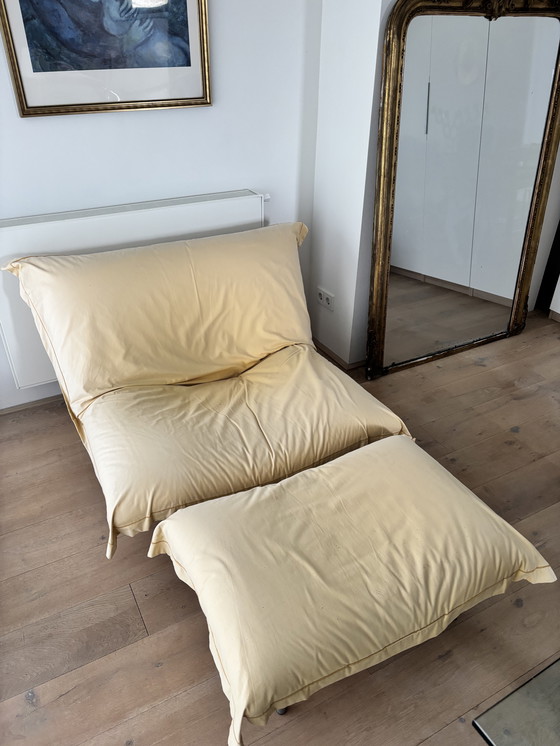Image 1 of Poltrona Calin con poggiapiedi Ligne Roset