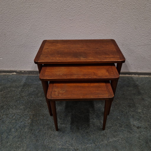 Ensemble de table basse et tables d'appoint vintage danoises Mimiset