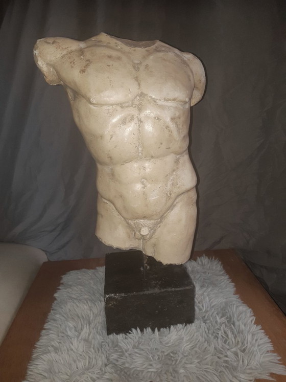 Image 1 of Atelier Gebr. Van Paridon – Torse classique de discophore sur socle en marbre – Vers 1950