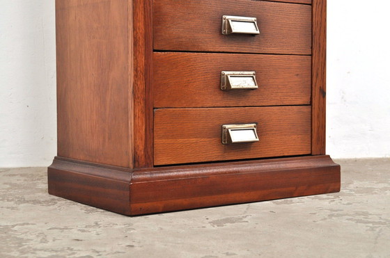 Image 1 of Cassettiera in rovere vintage anni '30