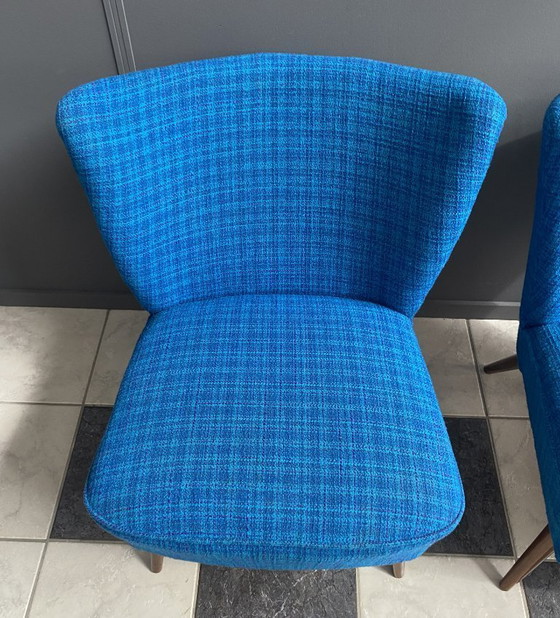 Image 1 of Set van 2 cocktailstoelen, blauw, jaren 60.