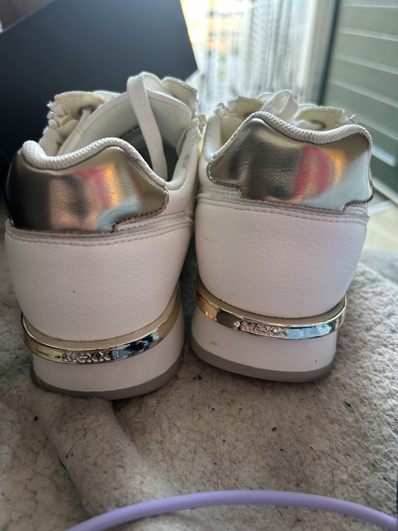 Mexx Sneakers Größe 38 – Geschenke, Plastic (photo 3 of 15)