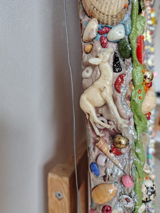 Image 1 of mirror with shell rim