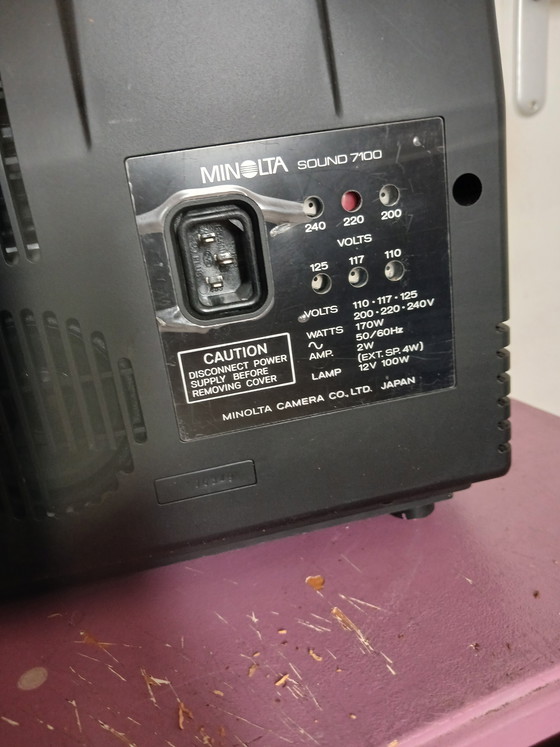 Image 1 of Vintage projector in very good condition