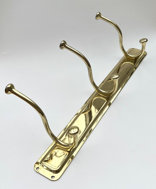 Perchero de pared de latón pulido con tres ganchos dobles, década de 1970-1980