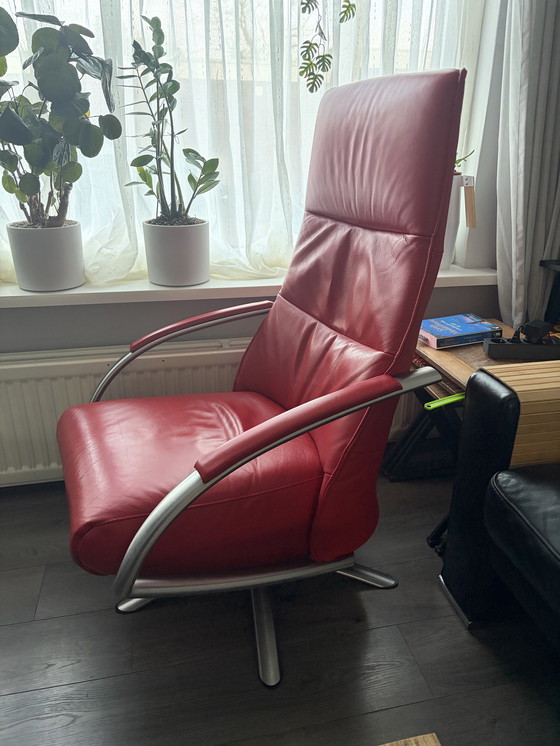 Image 1 of Twice TW 002 leather red Relax armchair with battery