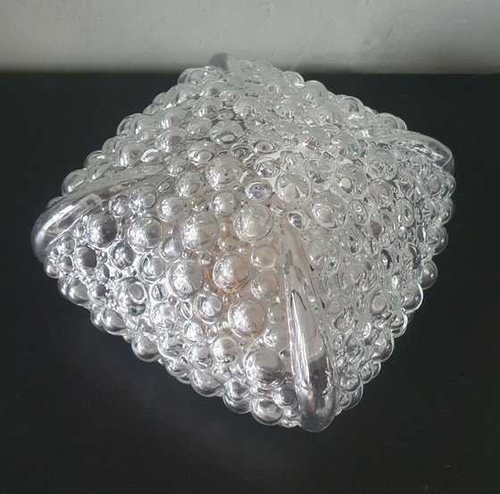 Image 1 of Helena Tynell - Glashütte Limburg - anni '60. Lampada da parete/soffitto in vetro spesso a bolle.