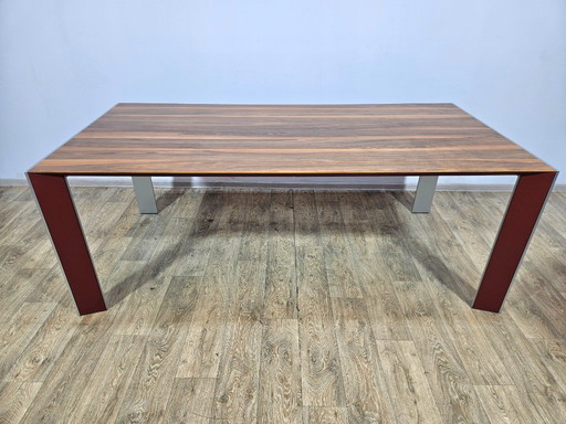 Designer dining table by Rolf Benz - luxury and modern form