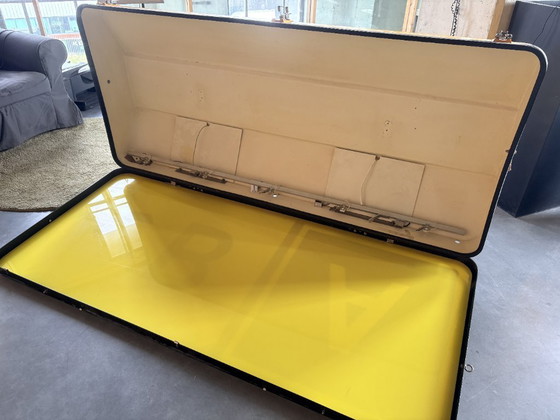 Image 1 of Boîte lumineuse d'aéroport d'origine