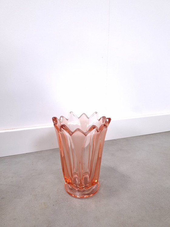 Image 1 of Pink glass vase, flower vase