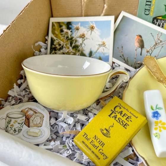 Mystery Box Limone Vintage – Edizione Limitata | Tazza, Libro Misterioso, Tovagliolo Vintage, Limone (photo 4 of 17)