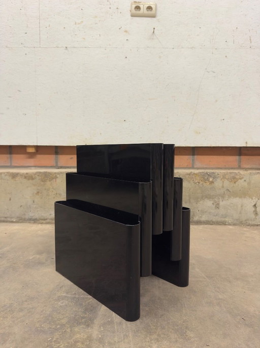 Magazine Rack Giotto Stoppino For Kartell Black Plastic Midcentury Italy 1970 – decoratieve objecten