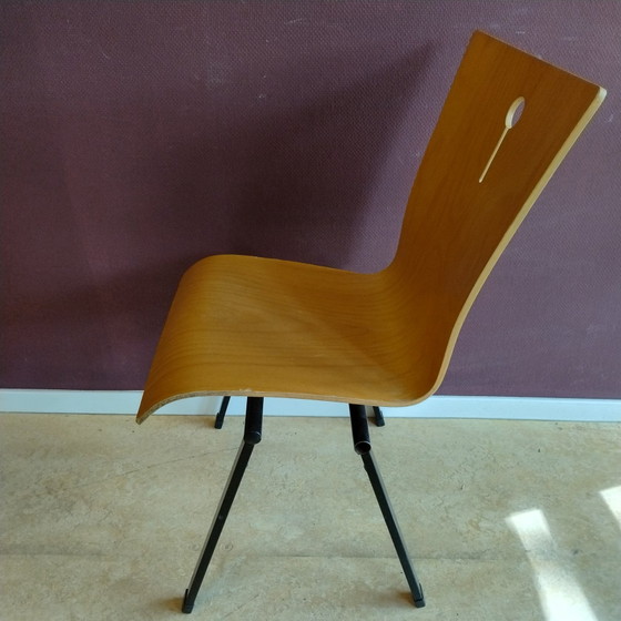 Image 1 of Bellissima sedia da mensa (25 pezzi) - Base in legno/metallo - Impilabile