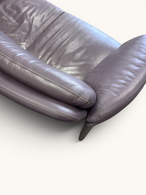 Leolux Bora Bora 2-Seater Sofa in Purple Brown Leather (photo 8 of 8)