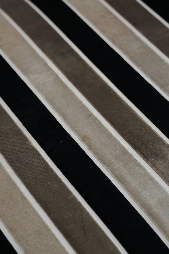 Image 1 of Sofá de diseño Schuitema de 2,5 plazas de la serie Decoforma con preciosa carpintería.