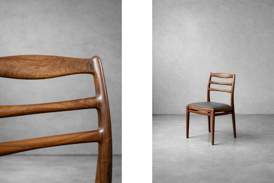 Image 1 of Elegante dänische Mid-Century-Stühle aus Teakholz und grauem Stoff, 1960er Jahre, 4er-Set