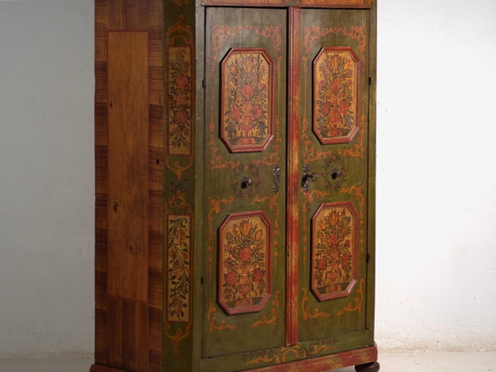 Antique painted armoire in pine wood – Austria, Year 1831 – Wardrobes, Rustic (photo 2 of 40)
