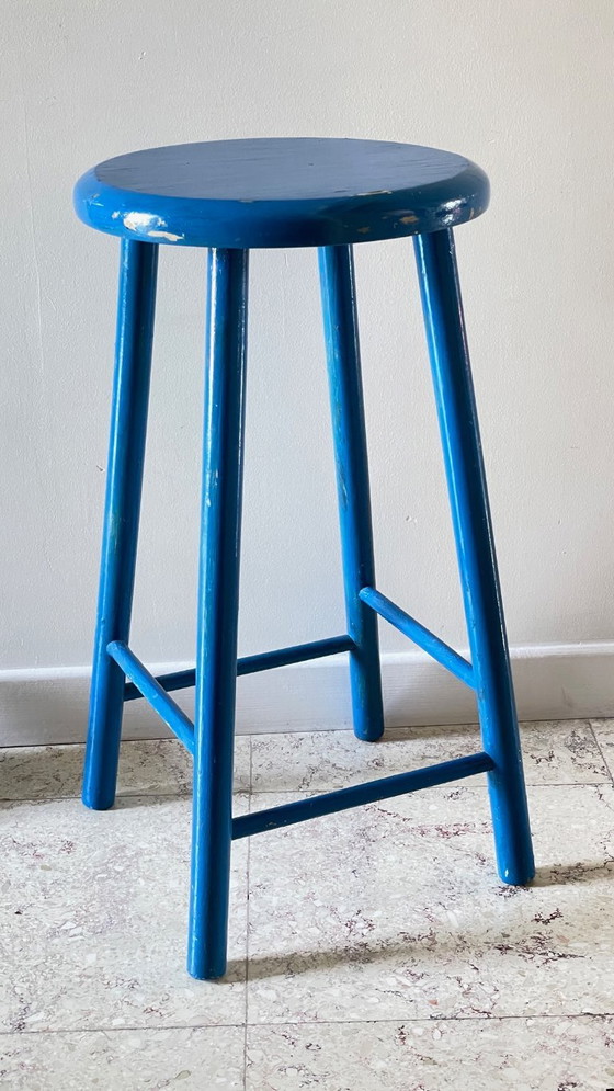 Vintage Elektrisch Blauw Houten Krukje – Wood (photo 16 of 16)
