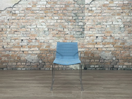 6x Arper Catifa 46 blau mit Armlehne