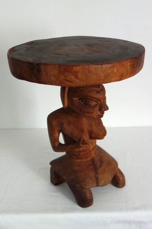 Tabouret africain sculpté femme Luba vintage
