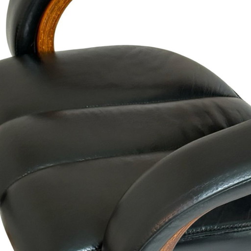 Peter Opsvik - Stokke - Duo Balance (design form 1991) Ergonomically shaped Rocking chair - Black Leather and stained wooden fra