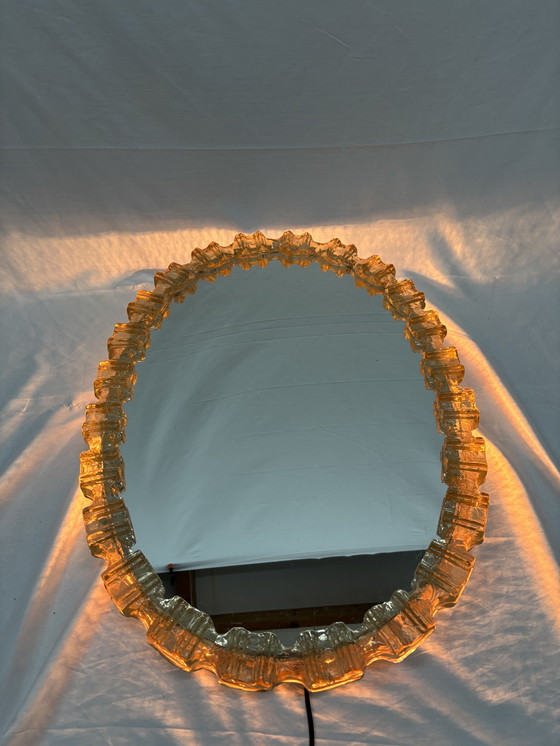 Image 1 of Specchio vintage illuminato in vetro ghiacciato di Honsel Leuchten 1970!