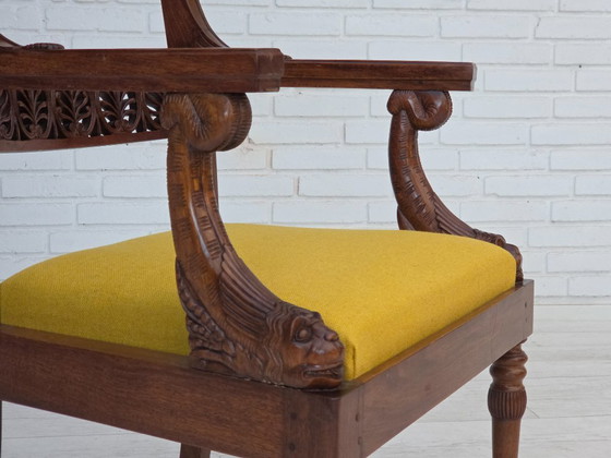 Image 1 of 1920-30er Jahre, Sessel aus geschnitztem Holz, Entwurf nach Georges Jacob, neu gepolstert.