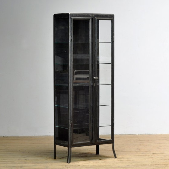 Image 1 of Armoire à pharmacie en fer poli, années 1910