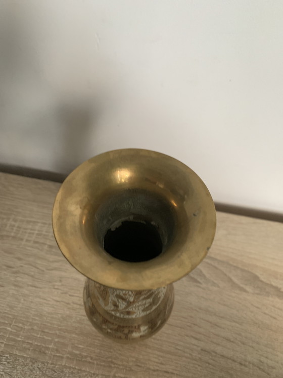 Image 1 of Vintage antieke Indiase messing vaas