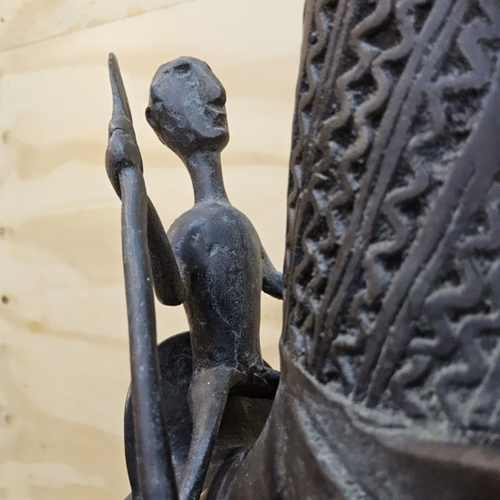 Image 1 of Groot Bronzen beeld Afrikaanse krijger op paard (Dogon stam) 