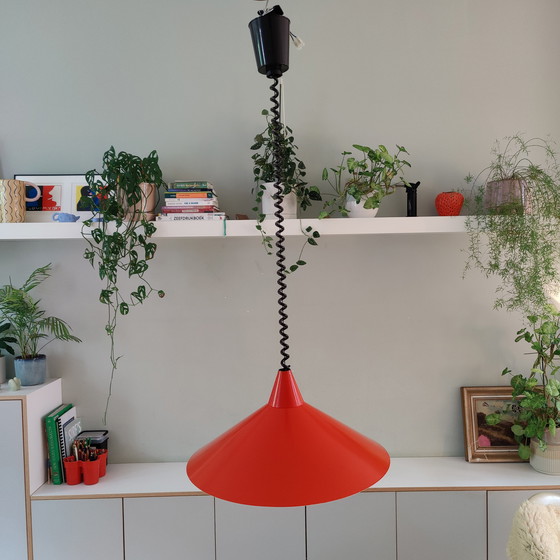 Image 1 of 2 lampade a sospensione vintage Ikea tipo T710 (1 bianca, 1 rossa), regolabili in altezza, modello cappello da strega