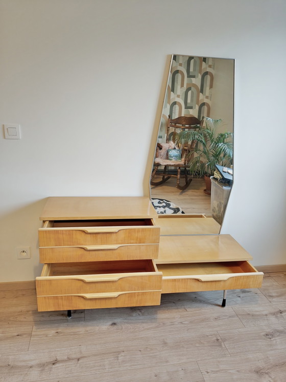 Image 1 of Slaapkamer meubel 
