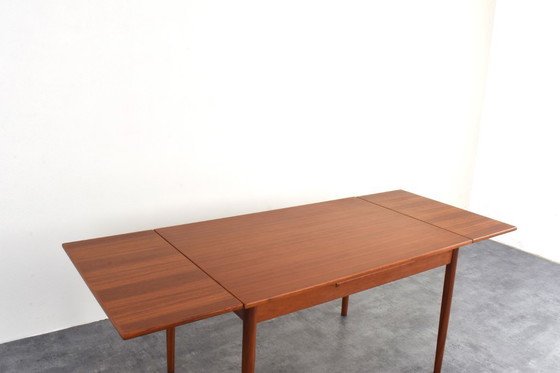 Image 1 of Table de salle à manger extensible en teck danoise du Mid Century, années 1960.