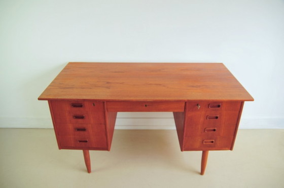 Image 1 of scrivania vintage danese in teak